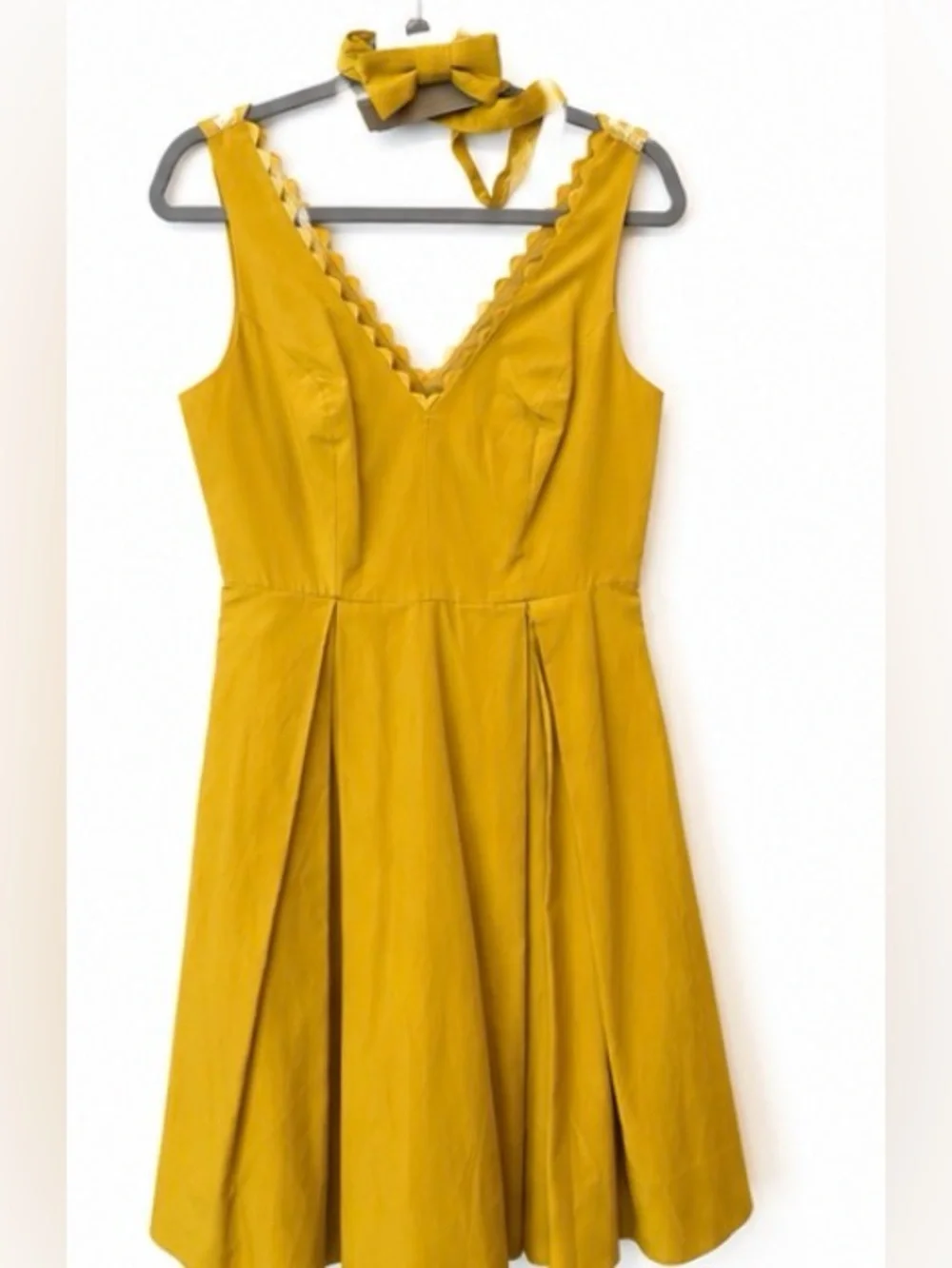 Anthropologie Hitherto Silk Bow Halter Dress Mustard Gold Size 6